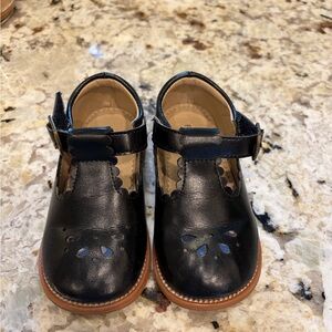Girls' Black Mary Jane Dress Shoes with Scalloped Trim